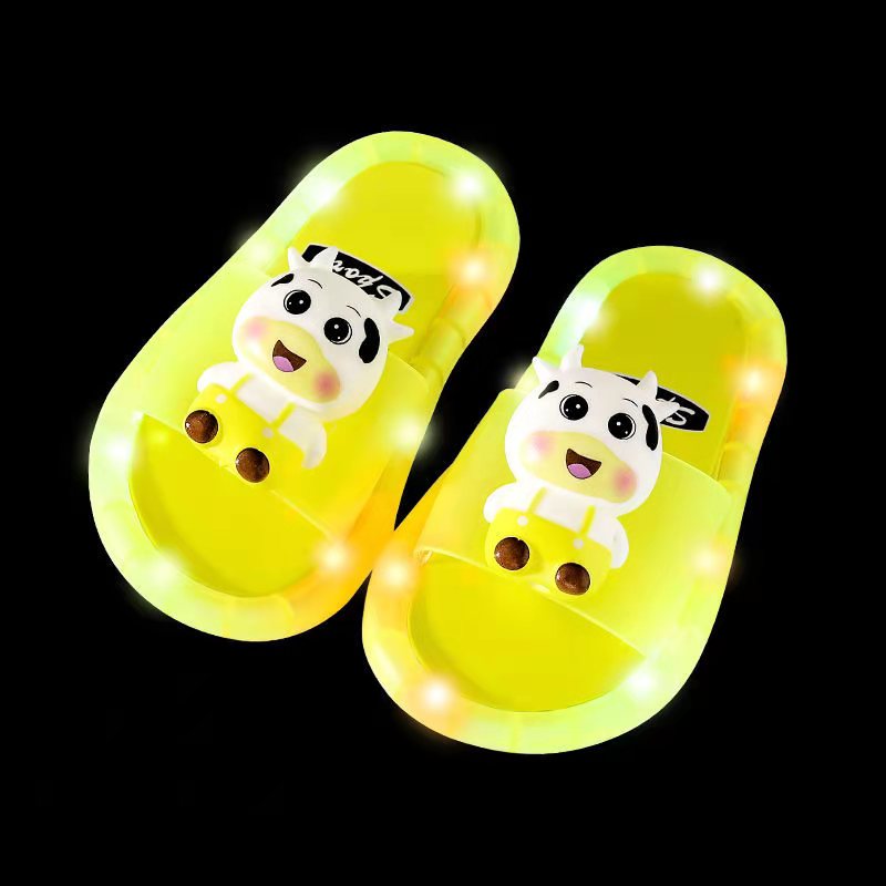 FunnyFlips | Jongens als meisjes zullen dol zijn op hun eigen paar light up slippers.