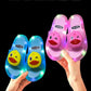 FunnyFlips | Jongens als meisjes zullen dol zijn op hun eigen paar light up slippers.