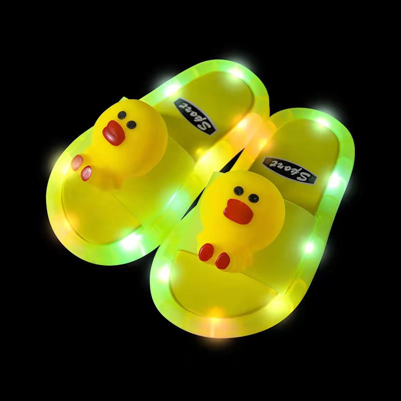 FunnyFlips | Jongens als meisjes zullen dol zijn op hun eigen paar light up slippers.